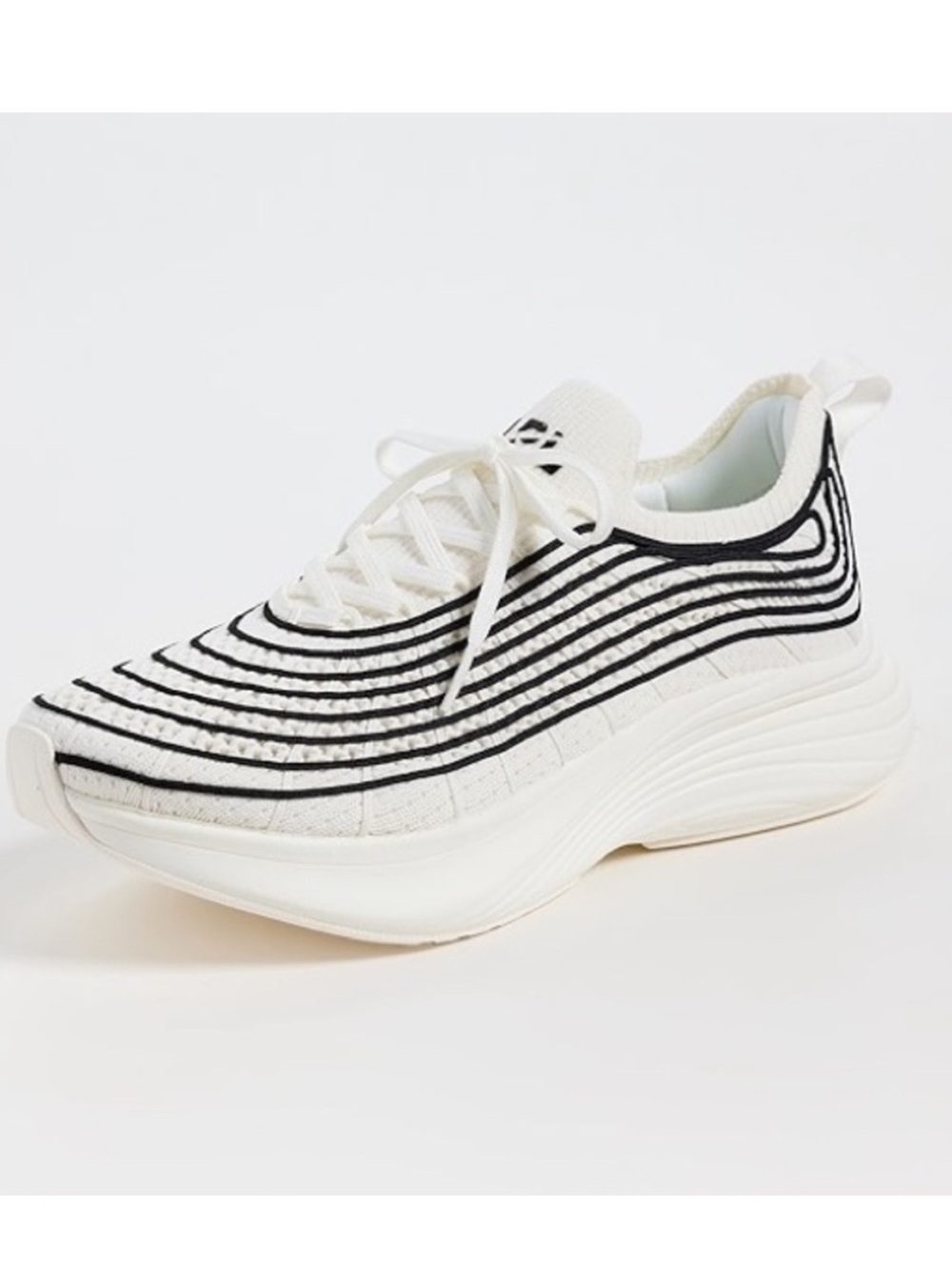 APL Zipline White and Black Sneakers 9.5 running techloom